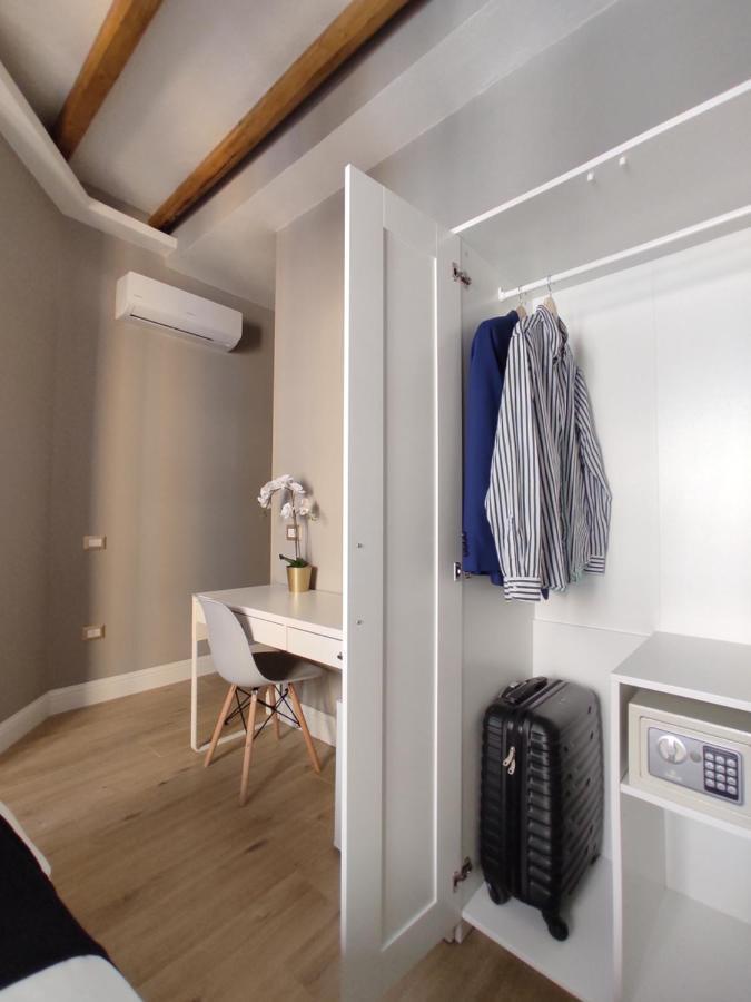 Manno Guest house *